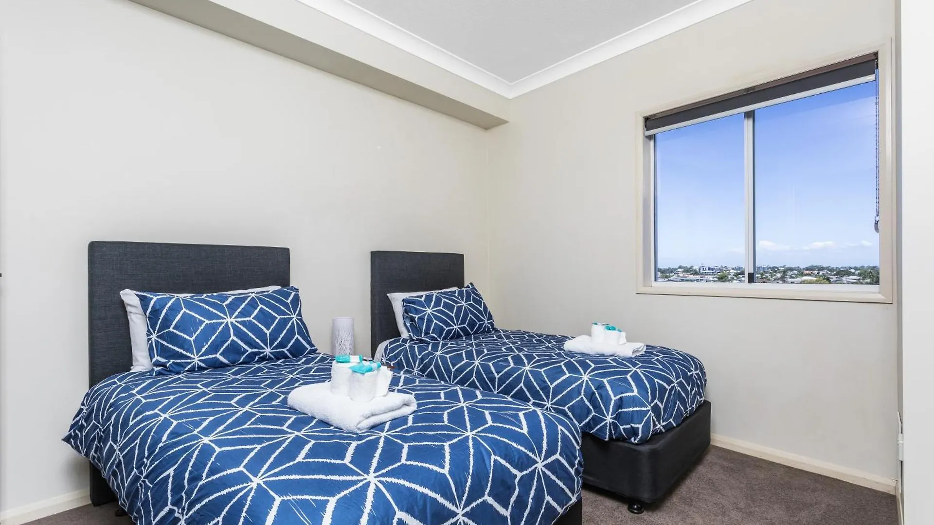 Suttons Beach Apartments Redcliffe Australia